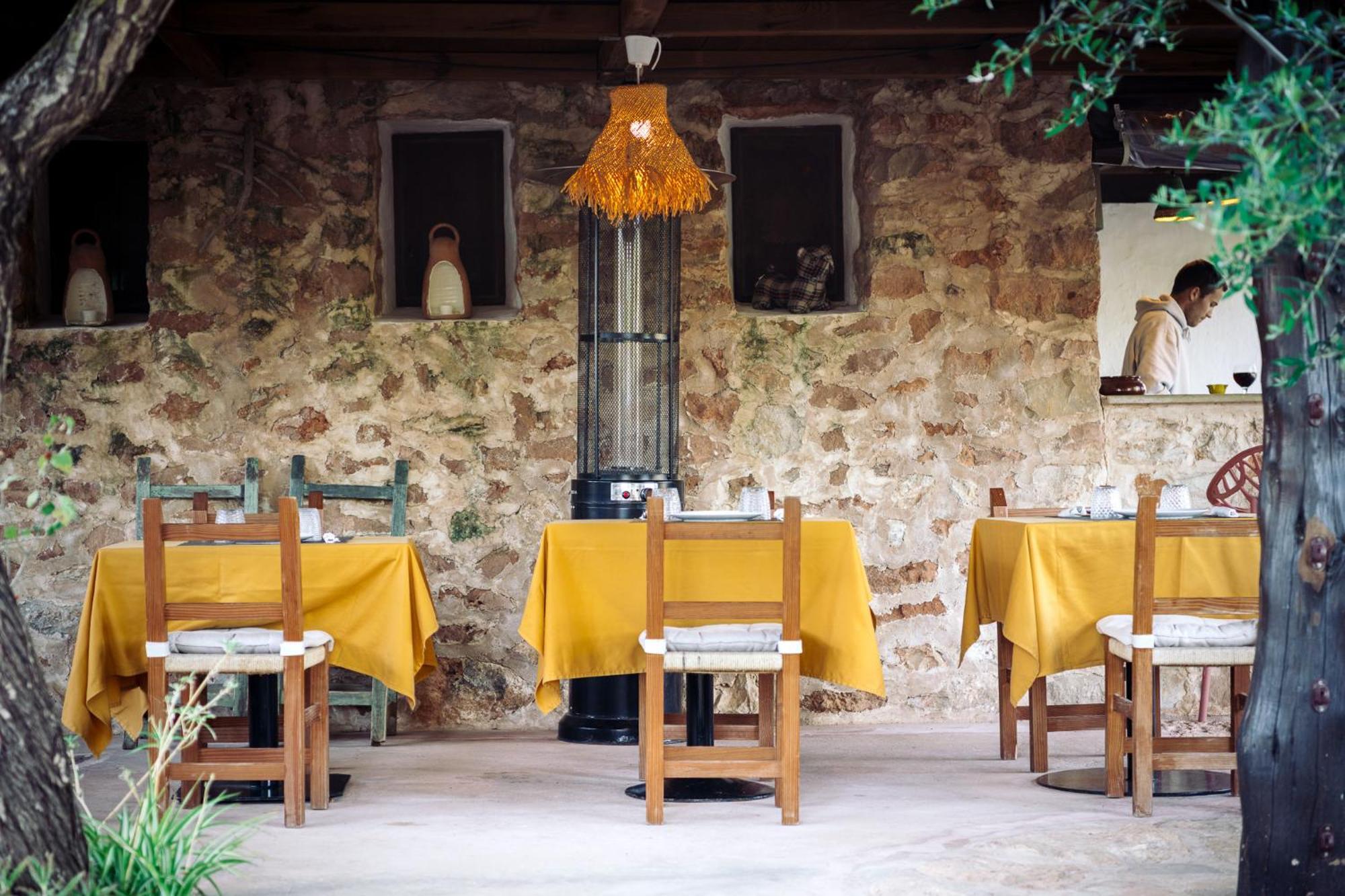Hotel Rural Can Partit Adults Only-Ibiza Santa Agnes de Corona Buitenkant foto